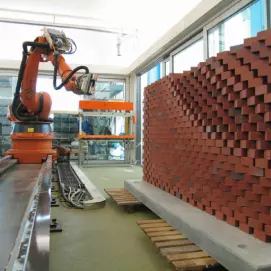 Robotic Bricklaying Machine